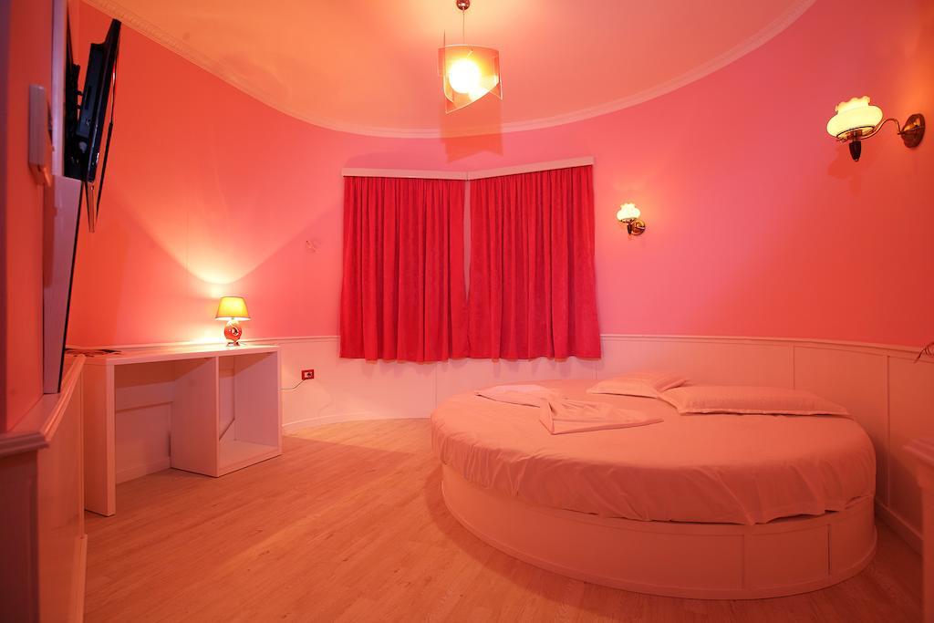 Hotel Kastria 티라나 외부 사진