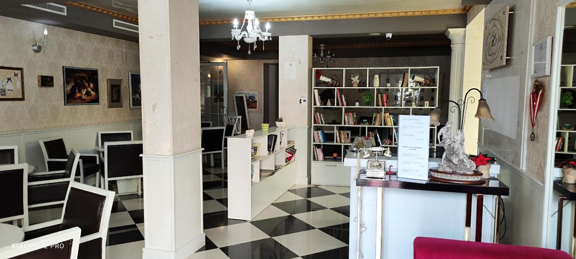 Hotel Kastria 티라나 외부 사진