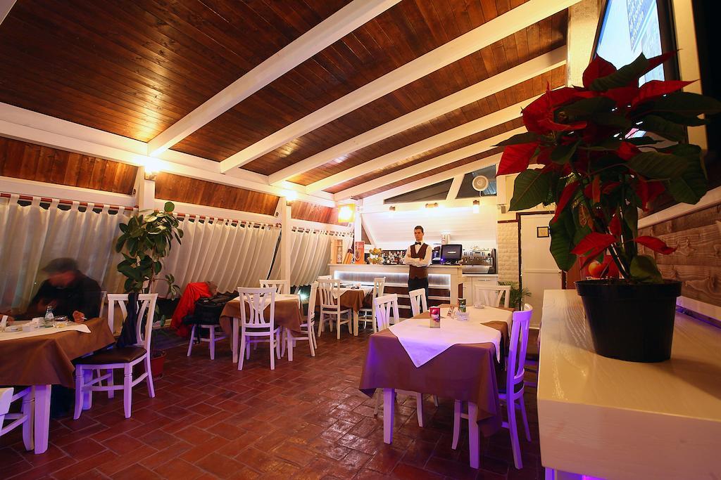 Hotel Kastria 티라나 외부 사진